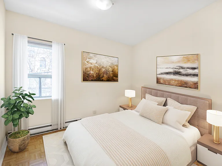 2897 Dundas St W — Photo 7