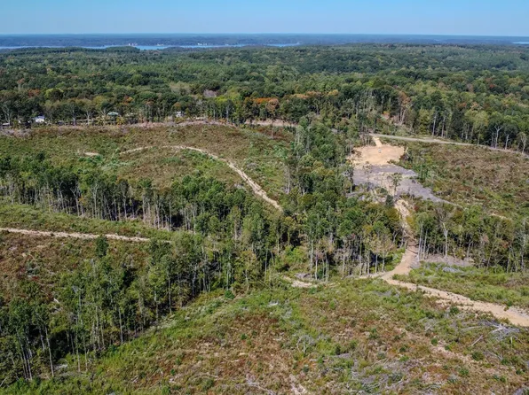 0 Lick Creek Rd, Big Sandy, TN 38221