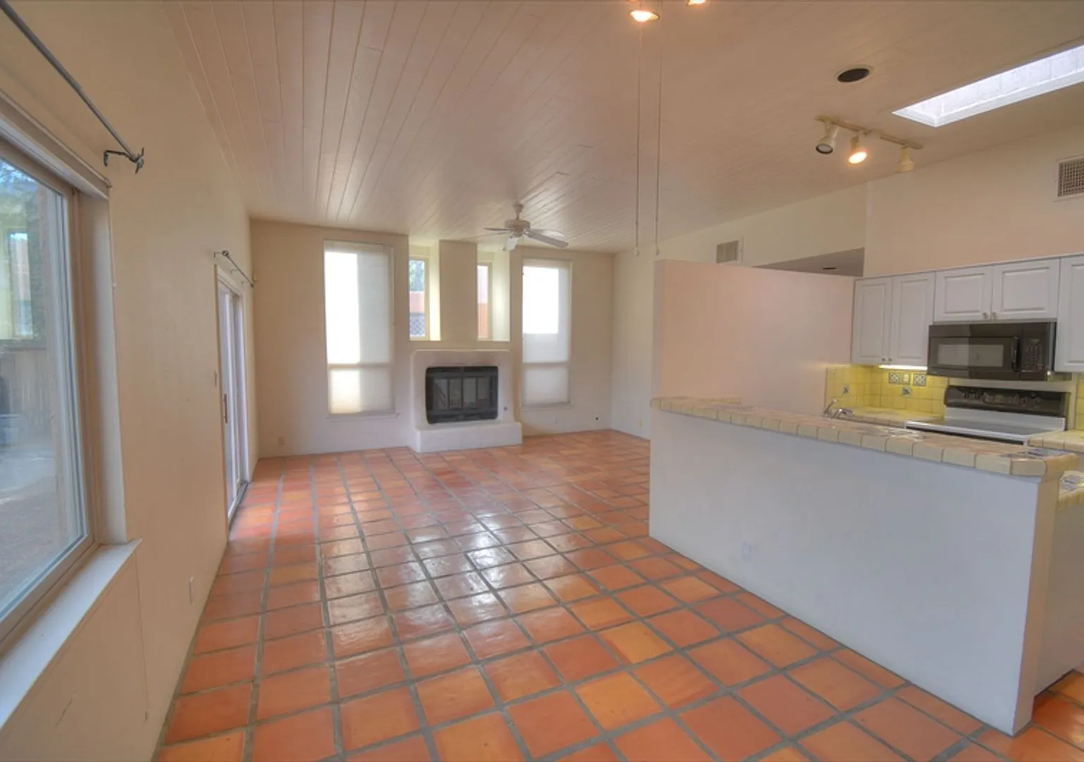 Sandia Heights Home for Lease — Photo 4