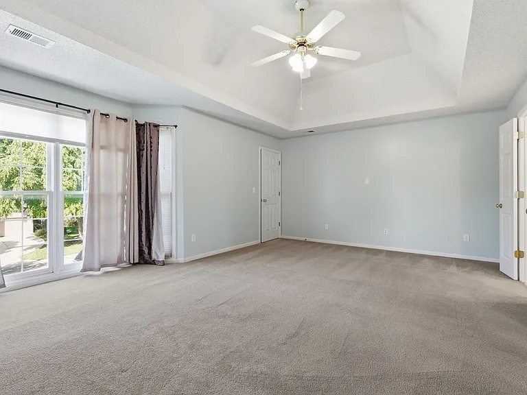 14117 Parkhill Ln — Photo 22
