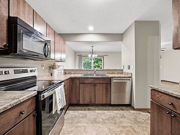 3rd image of 3535 Stoney Point Rd SW