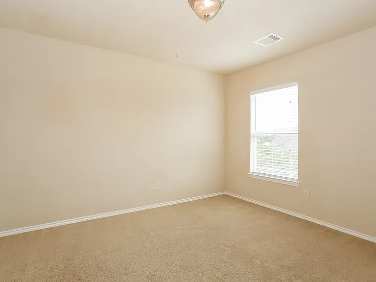9510 Wakefield Village Dr — Photo 10