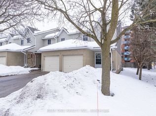 10 Holborn Ct #60, Kitchener, ON N2A 3Y9