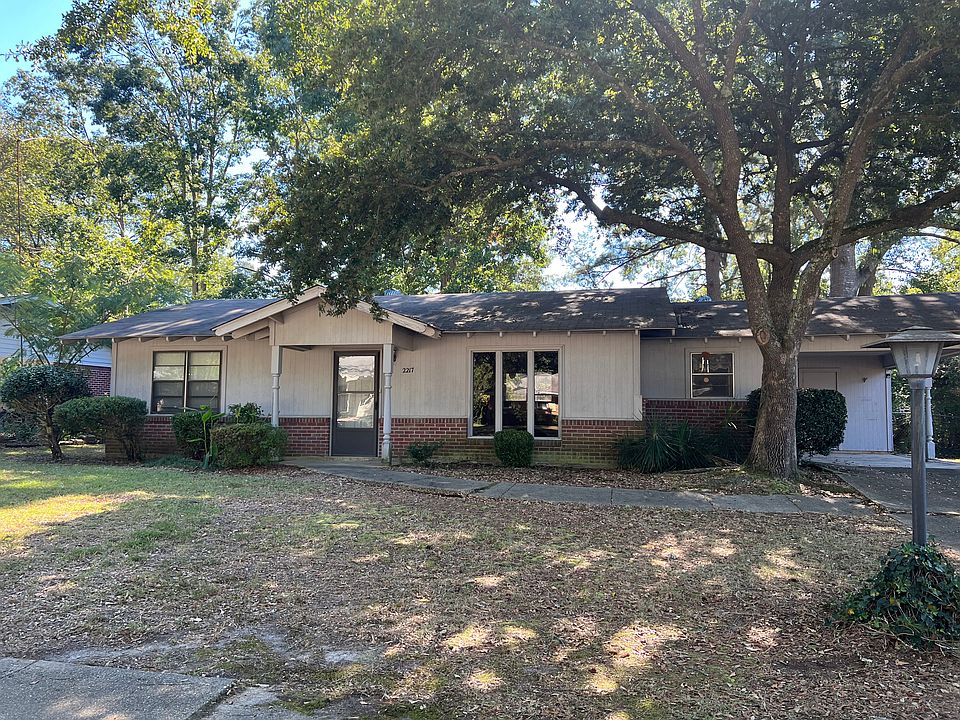 1st image of 2217 Lakeland St