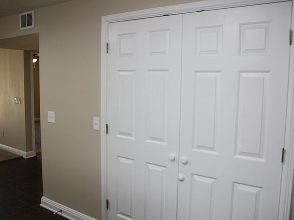 Washer and dryer room/storage
