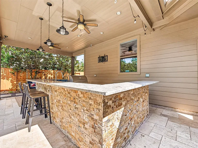 903 Annabella Pl — Photo 32