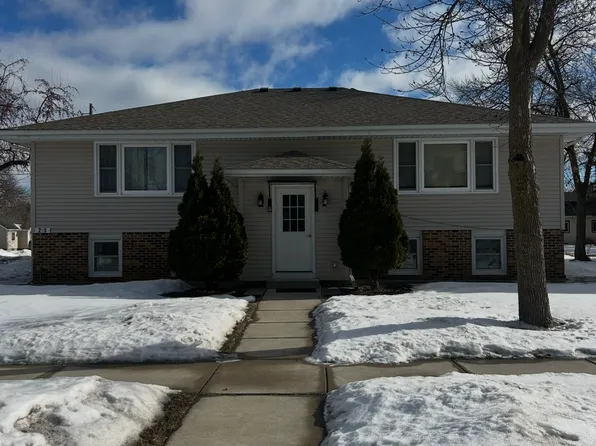 205 Mooers Ave SE APT 4, Cokato, MN 55321