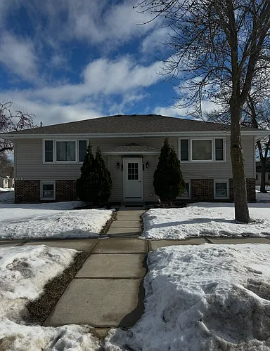 205 Mooers Ave SE #4 Photo 1
