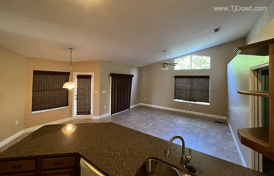 4 bed, 3000 sqft, $3,400 — Photo 3