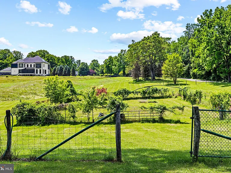 6510 Haviland Mill Rd — Photo 41