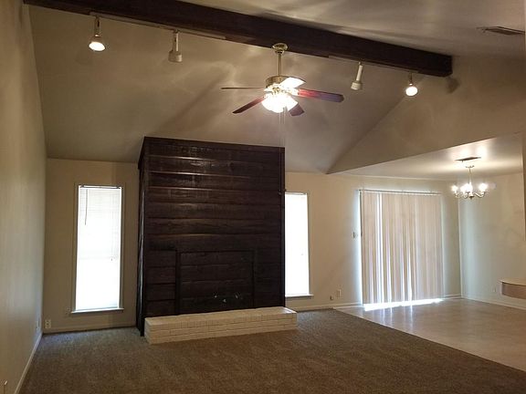 3rd image of 207 Spyglass Dr