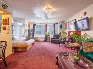 85 8th Ave #2S, New York, NY 10011