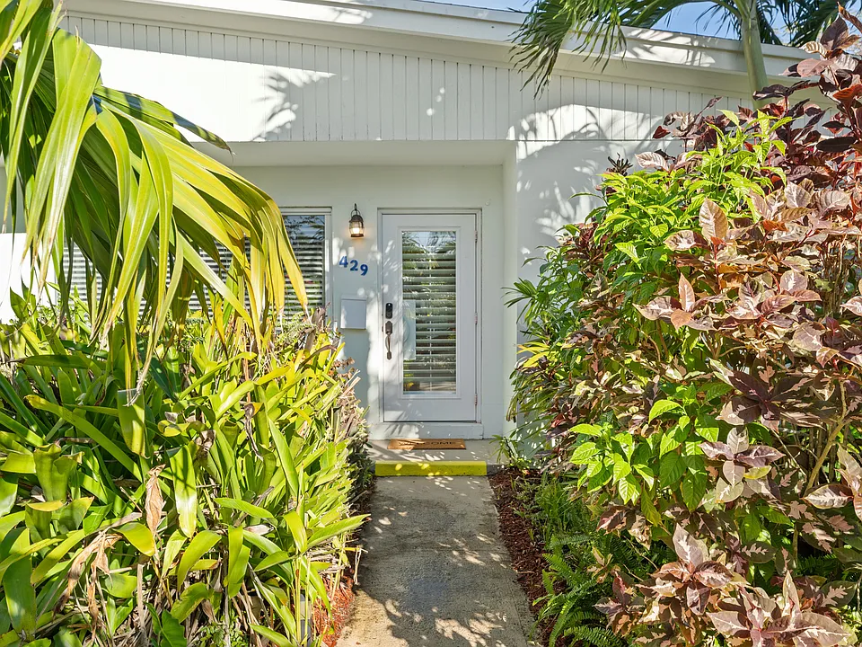 429 Inlet Rd