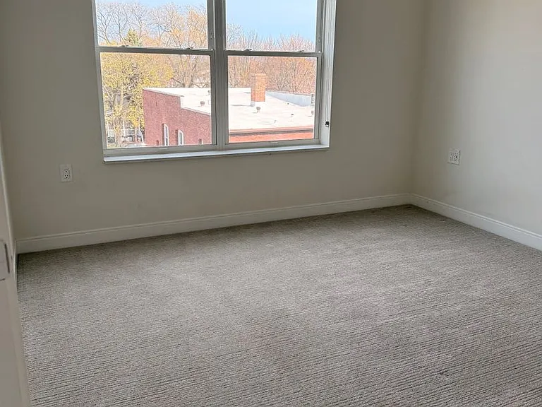 Theater Terrace Apartments — Photo 36