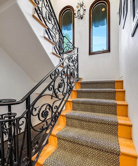 4063 Benedict Canyon Dr — Photo 37
