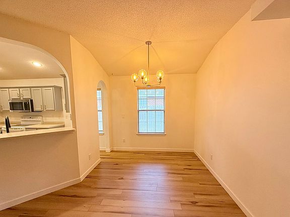 5th image of 5039 Port Saint Joe St