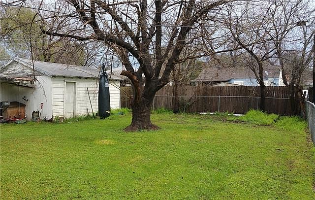 2nd image of 5121 Pamela Dr