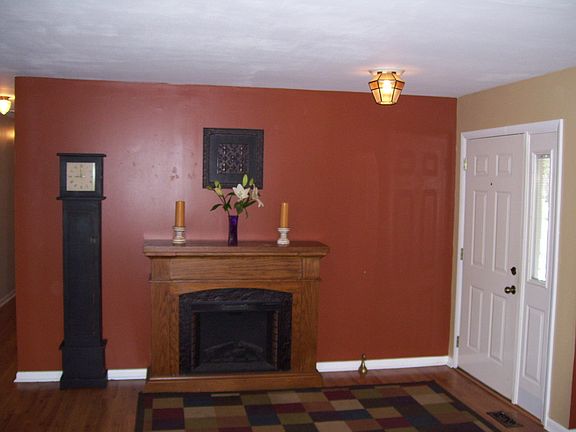 3rd image of 7579 Roselake Dr