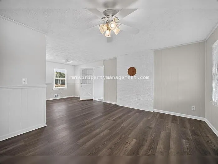 2591 Doc Hughes Rd — Photo 11