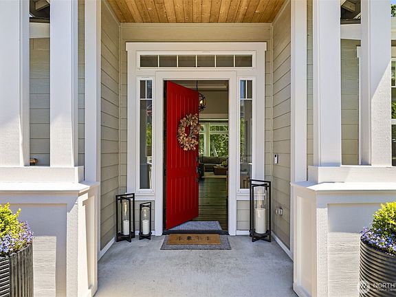 5th image of 307 Puyallup Street