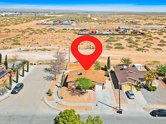 2nd image of 300 Tierra Linda Dr