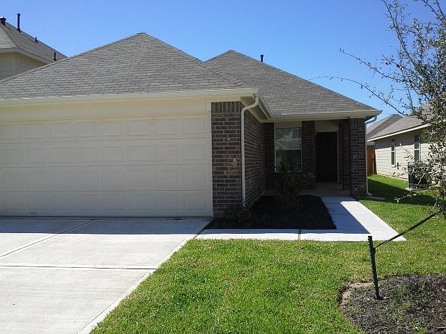 1st image of 5511 Latta Plantation Dr