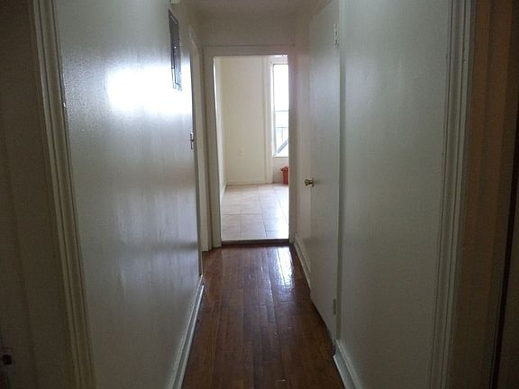 4th image of 1189 Bedford Ave APT 3