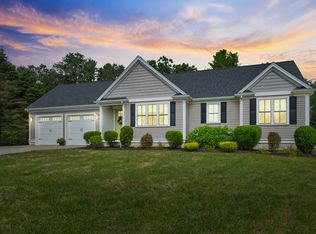 7 Glendale Rd, Hopedale, MA 01747