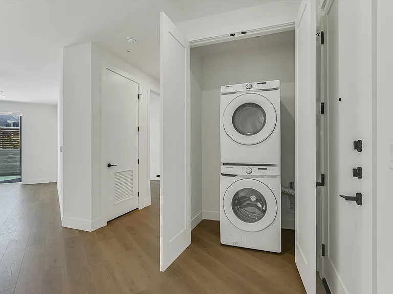 1701 Simond Ave #421 — Photo 7