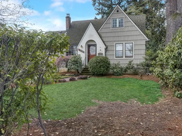 9938 NE Wygant St, Portland, OR 97220