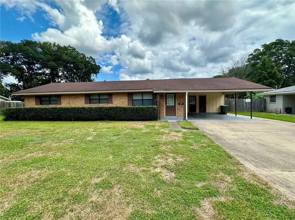 1813 Plantation Dr, Alexandria, LA 71301