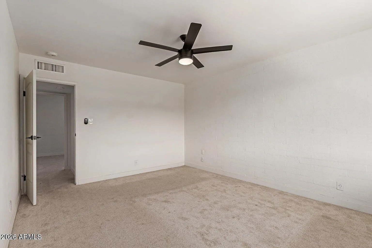2 bed, 1.5 bath, 1039 sqft, $2,200 — Photo 3