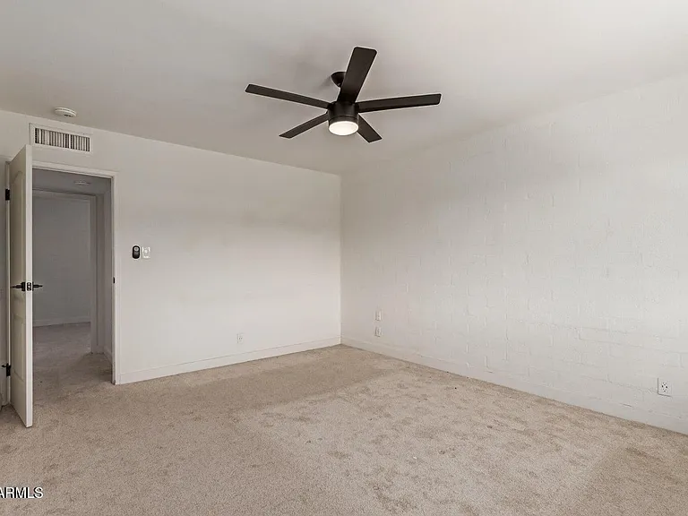 4701 N 68th St #214 — Photo 3