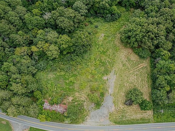 3rd image of 4444 Mebane Oaks Rd