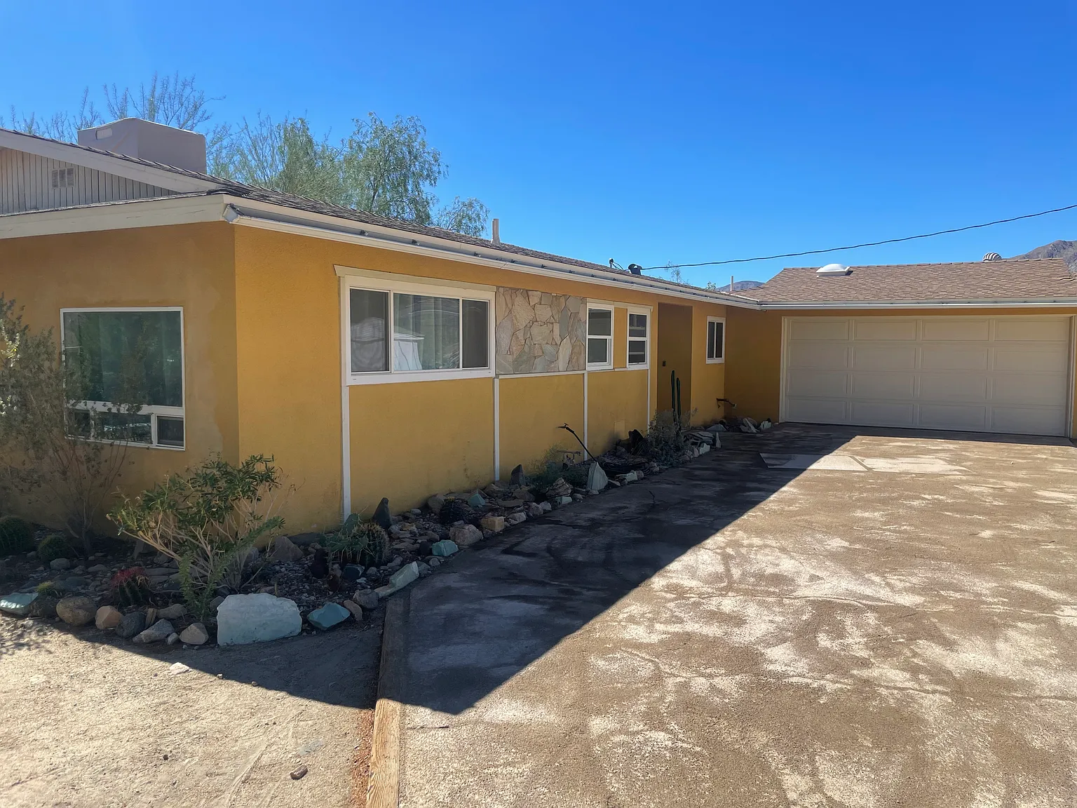 3 bed, 1440 sqft, $2,595 — Photo 2