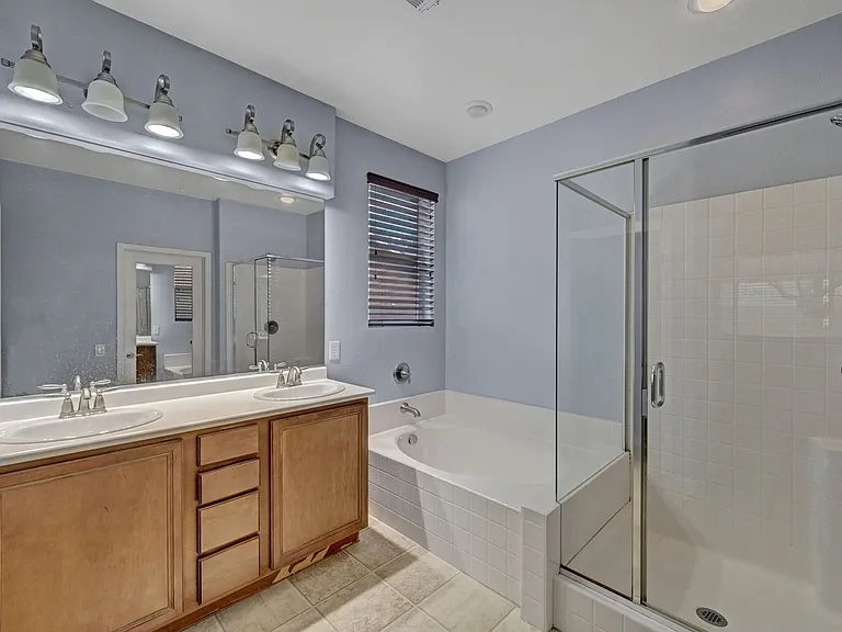 10240 Gladstone Peak St N — Photo 26
