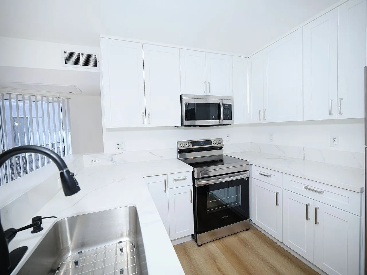 1 bed, $2,275 — Photo 2
