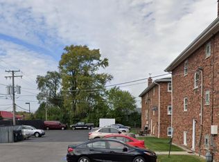 5620 6th Ave #3D, La Grange, IL 60525