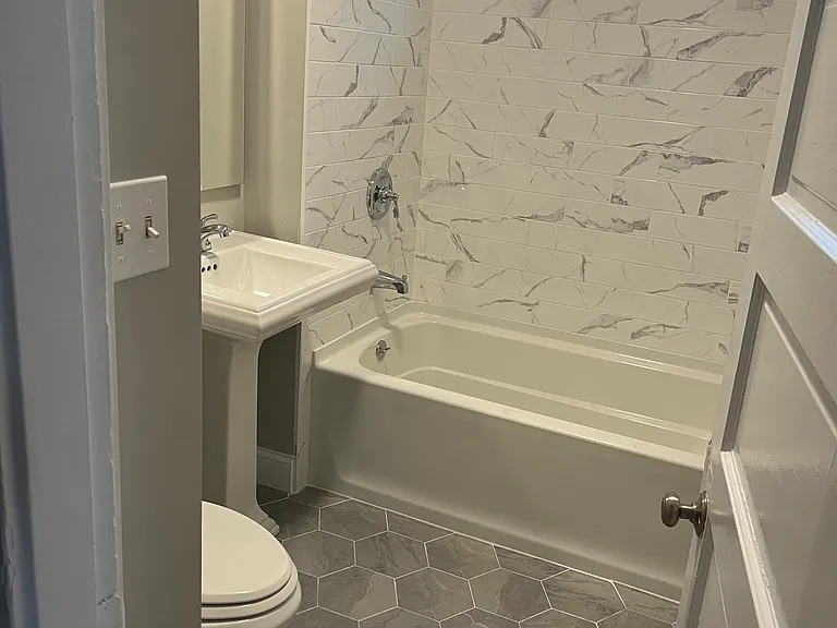 23 Taft St #1 — Photo 5