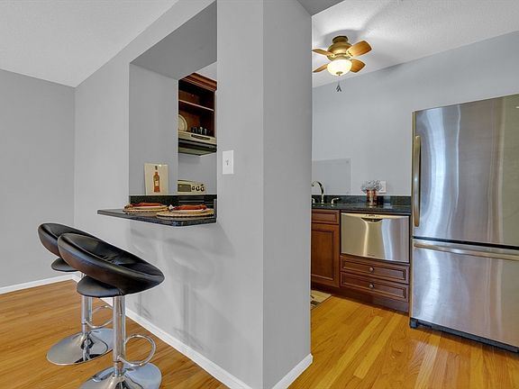 4th image of 94 Newbury Ave APT 109