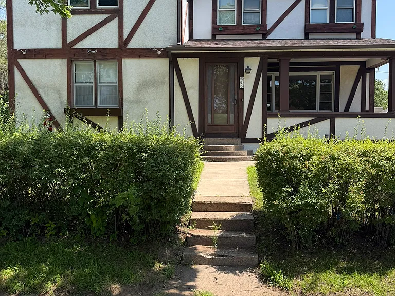 515 N Dewey St #A — Photo 2