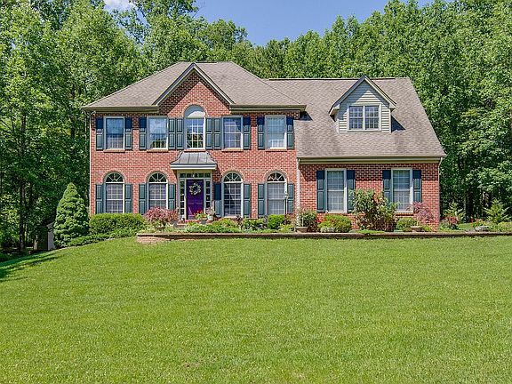 2nd image of 2012 Somerset Dr