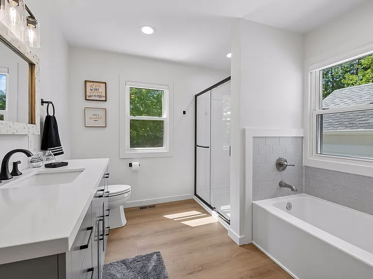 8440 Wentworth Ave S — Photo 16