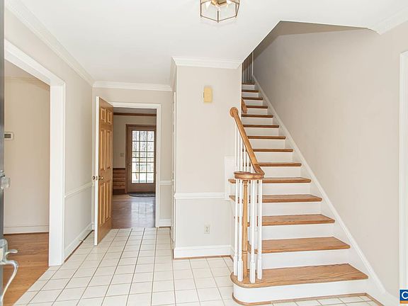 4th image of 750 Lochridge Ln