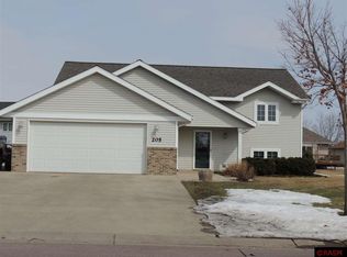 205 Palancar Ave, Mankato, MN 56001