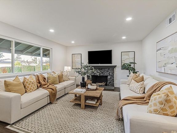 5th image of 1280 Weathersfield Way