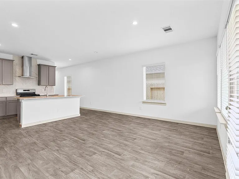 2905 Highgate Hill Ln — Photo 7