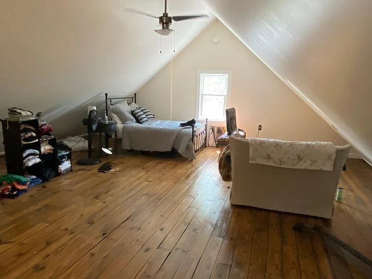 5 bed, 3214 sqft, $4,600 — Photo 2