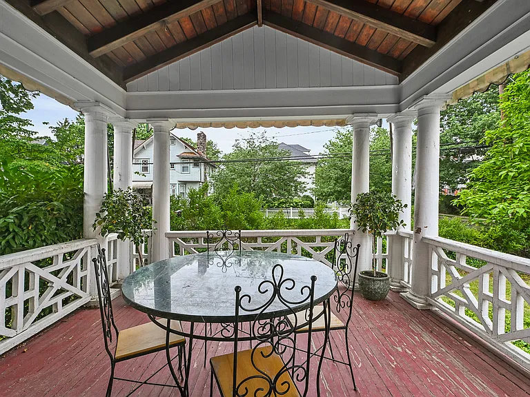 11 Maple Ave — Photo 14