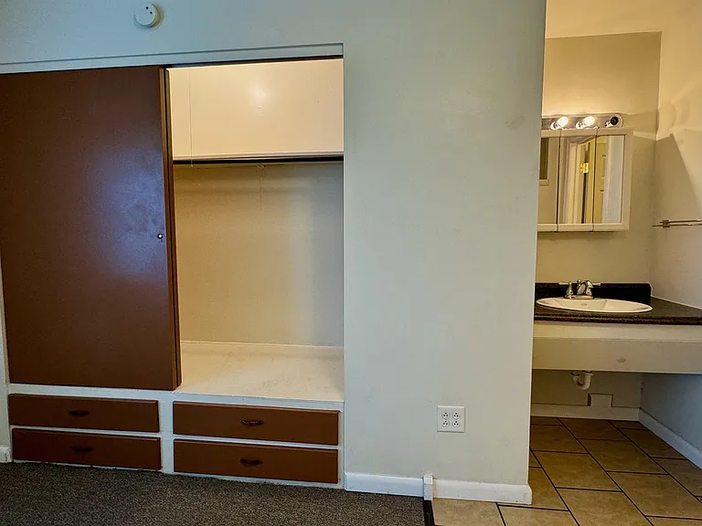 512 S Hays Ave #12 — Photo 6